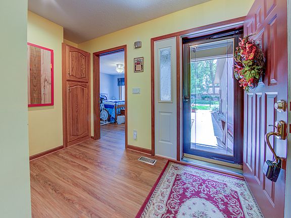 5th image of 406 Peninsula Dr