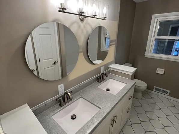 12121 Noon Dr, Dayton, MN 55327