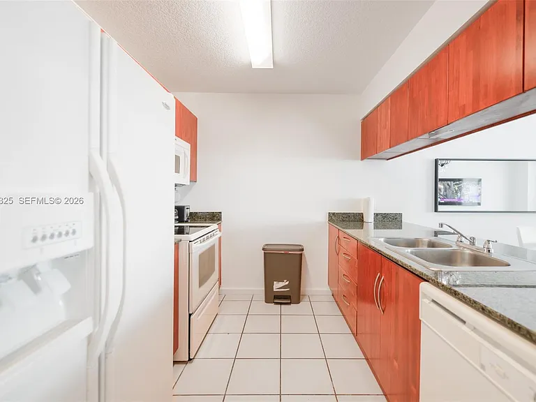 1200 Brickell Bay Dr #3614 — Photo 15
