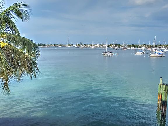 4th image of 1515 Sombrero Blvd #2B