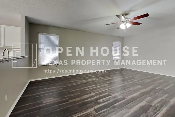 3 bed, 2.0 bath, 1647 sqft, $2,045 — Photo 4