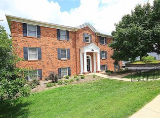 341 W Pacific Ave APT 6, Webster Groves, MO