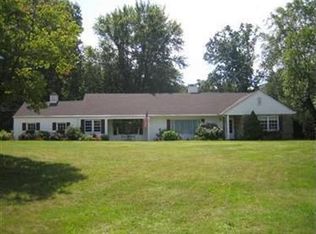 8294 Manchester Ave NW, Canal Fulton, OH 44614