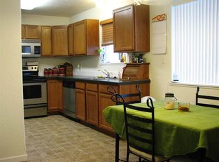 611 Olds Dr, Douglas, WY 82633
