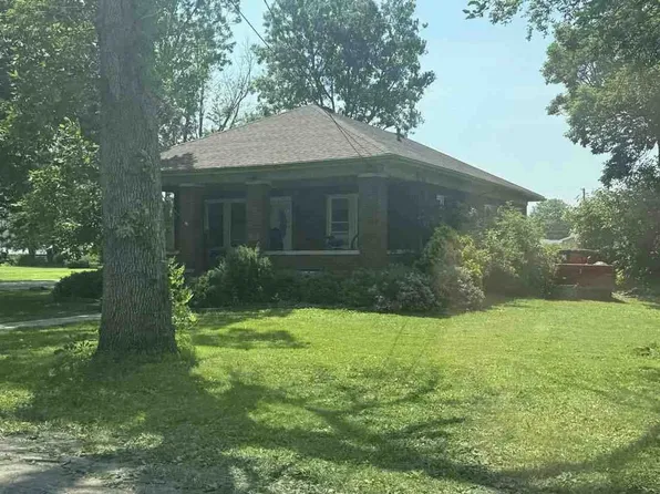 1425 E Hickory St, Streator, IL 61364