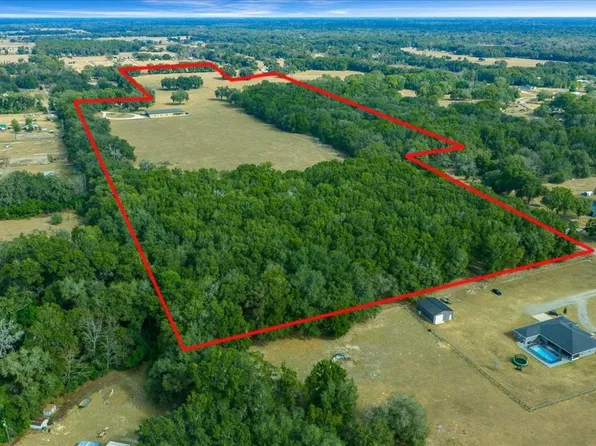 2051 SE 155th St, Summerfield, FL 34491