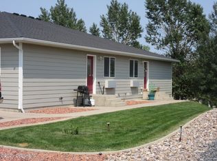7011 Robin Dr, Gillette, WY 82718