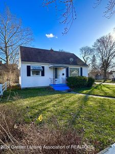 331 Strathmore Rd, Lansing, MI, 48910