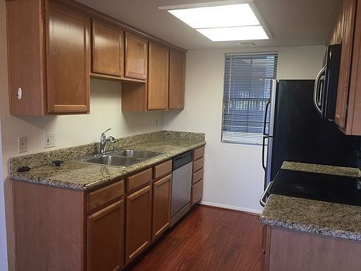 4th image of 15078 Avenida Venusto
