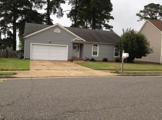 132 Pine Creek Dr, Hampton, VA 23669