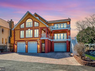 2111 Lake Dr, Pasadena, MD, 21122