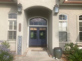 1074 Pecan Ridge Dr, Saint Martinville, LA 70582