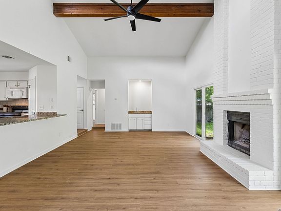 3rd image of 12410 AUTUMN VISTA ST