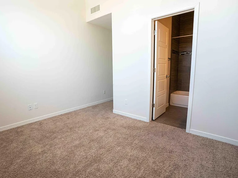 14924 Boer Trail Ave — Photo 11
