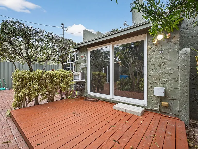 616 Upland Rd — Photo 16