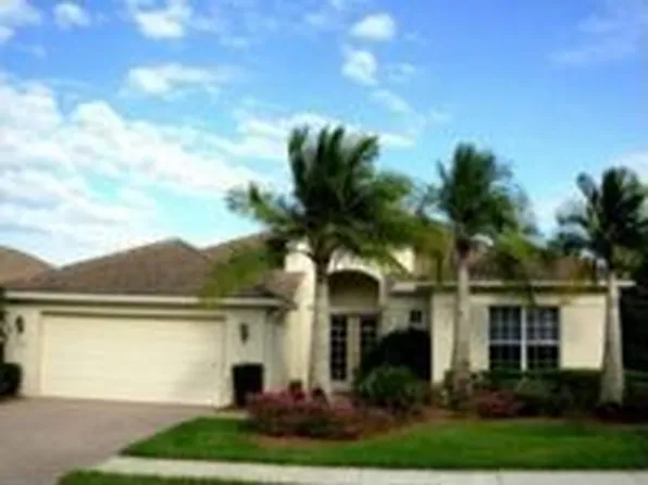 9133 Links Dr, Fort Myers, FL 33913