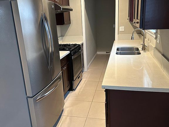 4th image of 5954 Cloverly Ave