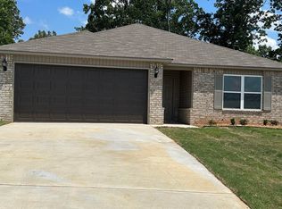 11 Erwin Dr, Austin, AR 72007