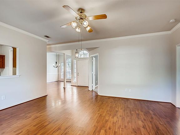 5th image of 1525 Valencia Dr