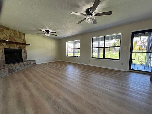 5th image of 2606 Dellwood Dr