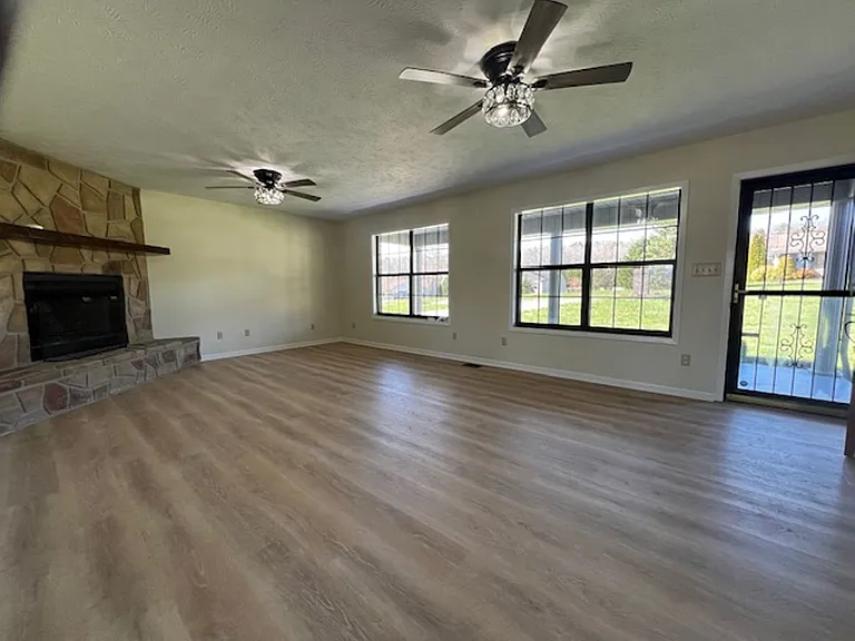 2606 Dellwood Dr — Photo 5