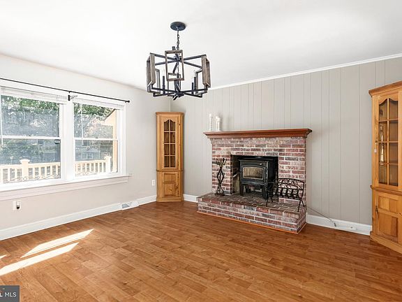 4th image of 133 Milestone Rd