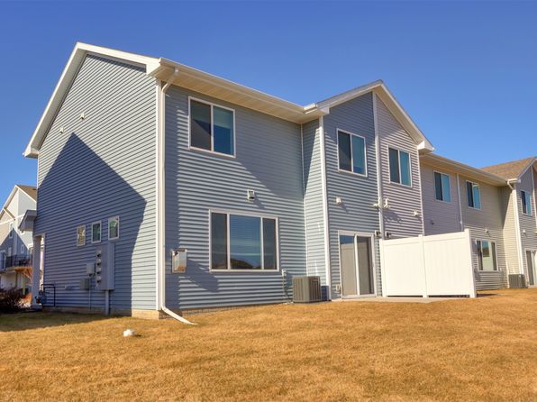 234 Red Oak Ct, Norwalk, IA 50211