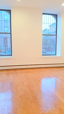 Rented by Uptown Flats LLC | media 22