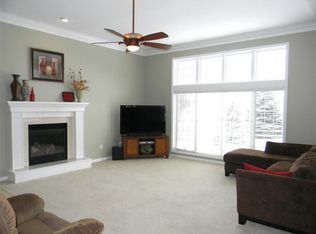 7642 Long View Dr, Maumee, OH 43537