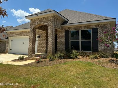 214 Serenity Lake Dr, Pearl, MS, 39208