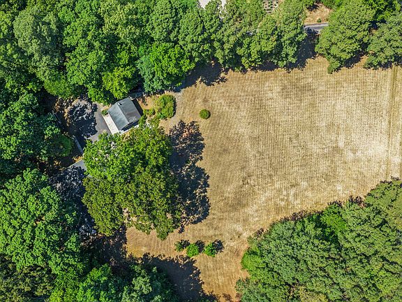 2nd image of 9001 Old Creedmoor Rd