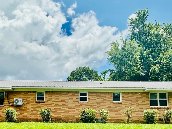 212 Avalon St, Greenfield, TN 38230