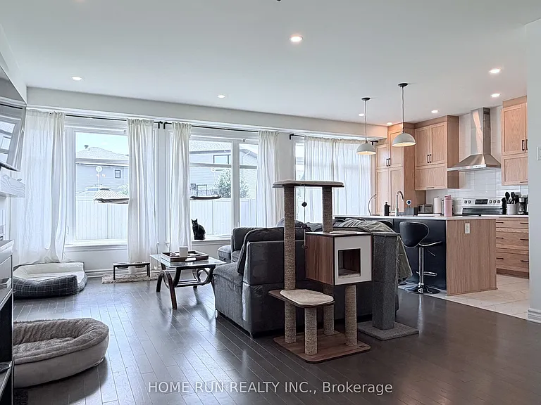 535 Honeylocust Ave — Photo 6