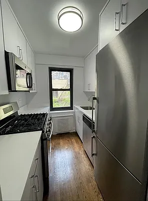 Rented by Douglas Elliman | media 3