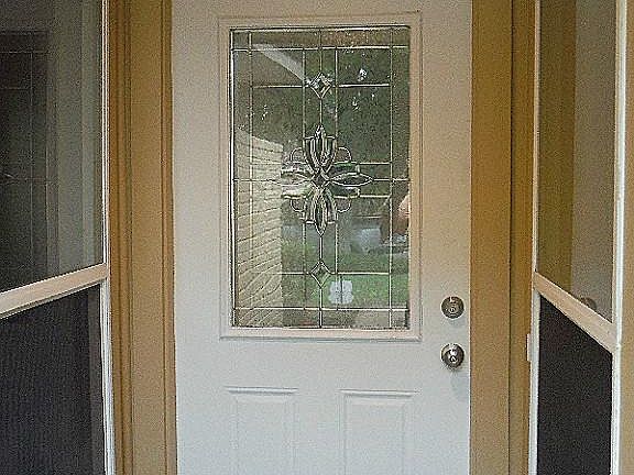 3rd image of 15454 Peermont St