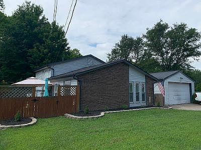 2nd image of 65 Sherwood Dr
