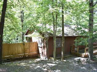 250 Shady Brook Dr, Berkeley Springs, WV 25411