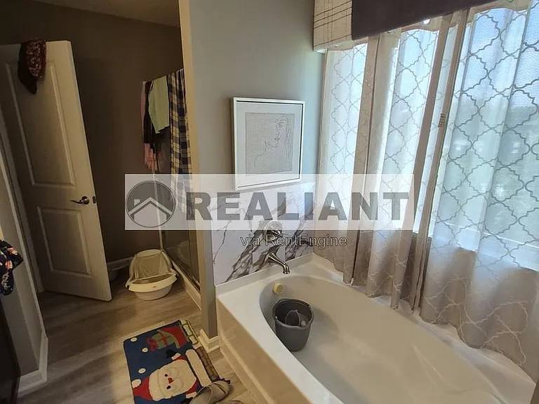 10513 Greenbrook Dr — Photo 12