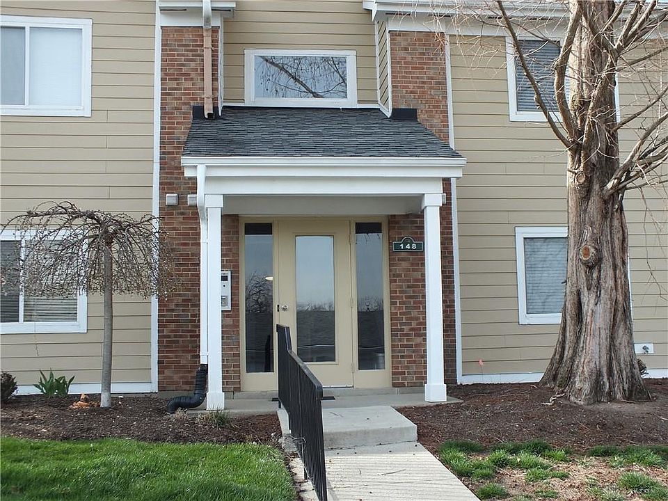1st image of 148 Mallard Glen Dr