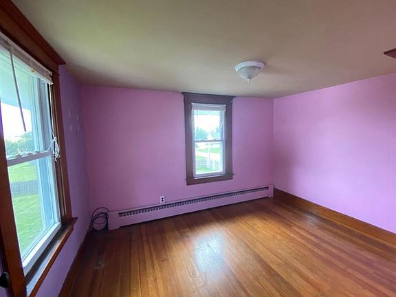 2nd image of 314 3rd Ave N