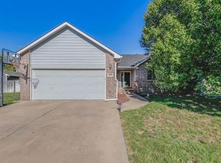 2210 Eastridge St, Goddard, KS 67052