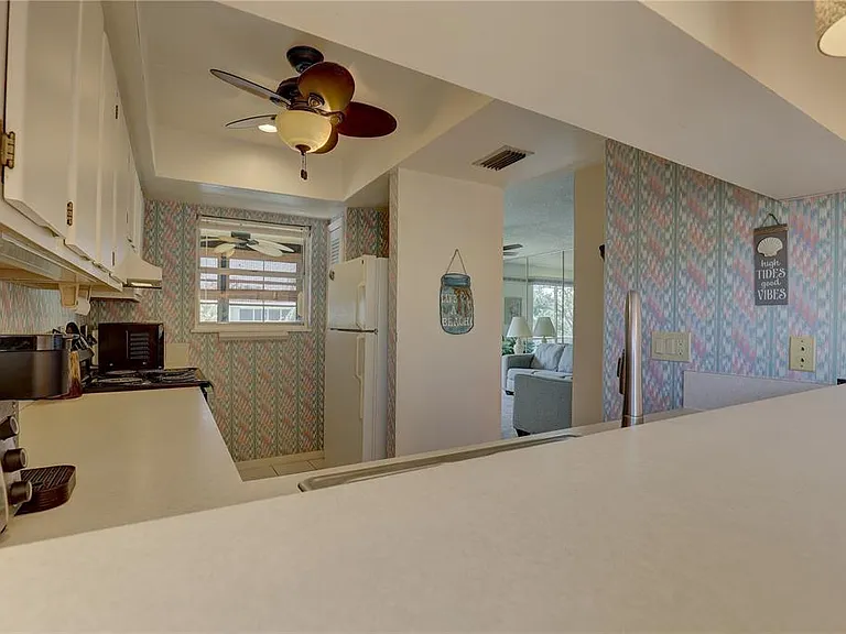 428 Windrush Bay Dr #428 — Photo 19