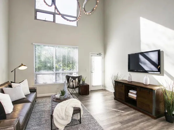 1900 O St #A, Sacramento, CA 95811