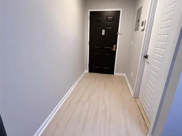 138-12 Northern Boulevard image 11 of 16