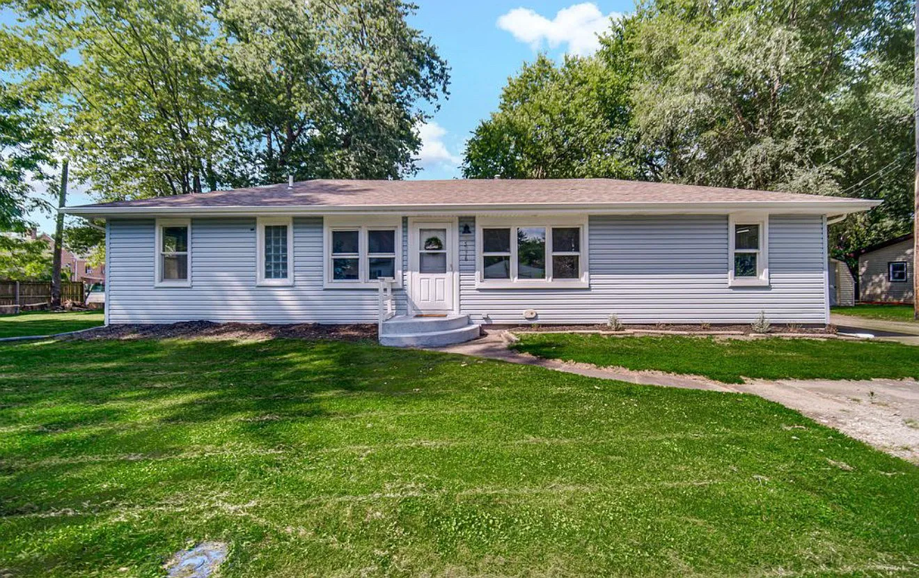 3 bed, 2239 sqft, $2,750 — Photo 1