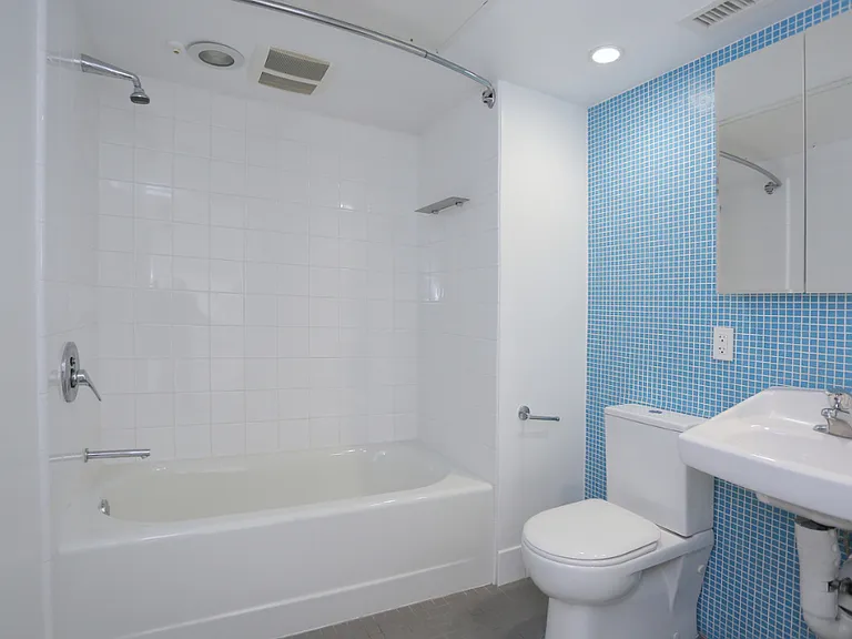 Second bathroom of Alta Floorplan with colored ceramic tiles