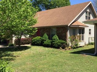 3452 S Newton Ave, Springfield, MO 65807