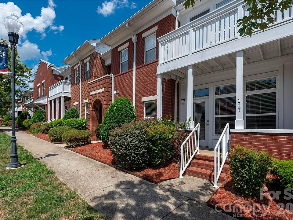 1st image of 6112 Creft Cir Unit 117
