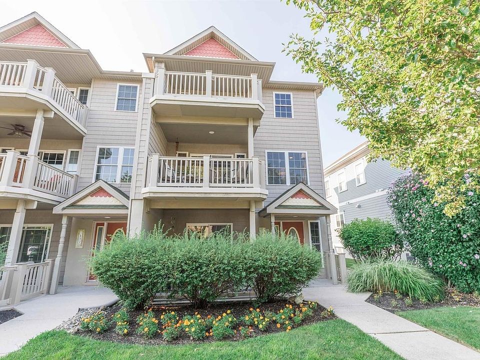 1st image of 1005 Pittsburgh Ave #113