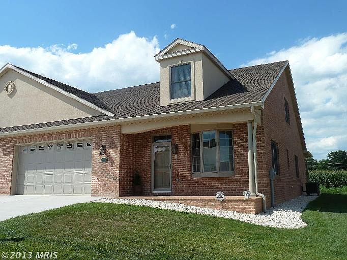 1st image of 19416 Moonstone Dr